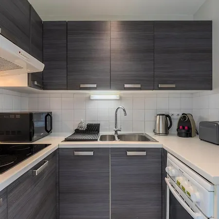 One Bedroom At The Foot Of The Stations Lille