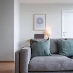 One Bedroom At The Foot Of The Stations